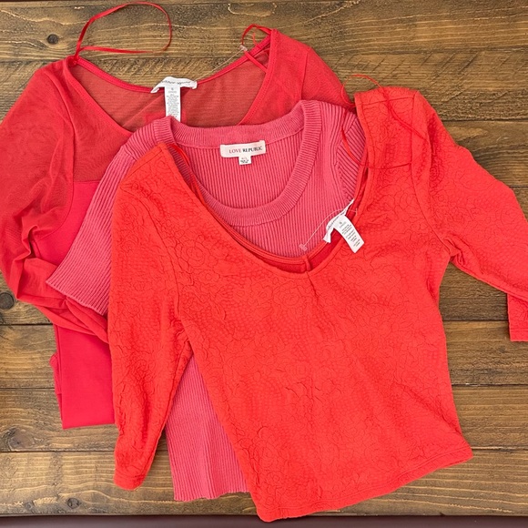 NWOT Forever 21 Coral Tops Bundle - Picture 1 of 10
